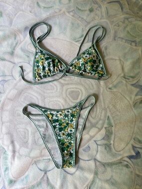 SHEIN Green Floral Gingham Trim Bikini